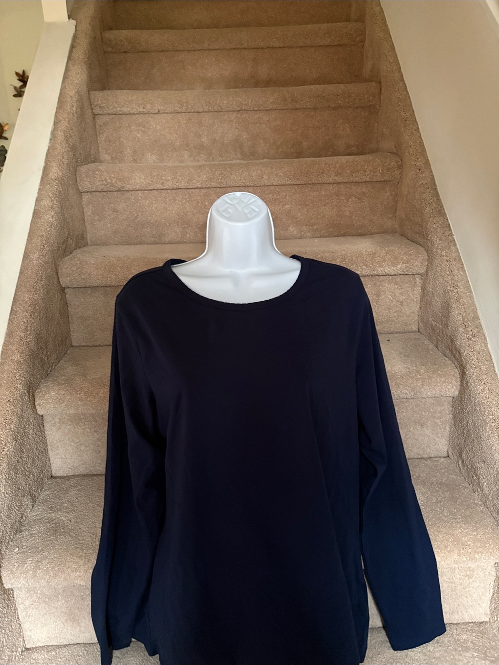 Lands' End Women's Navy Long-Sleeve Tee in Large